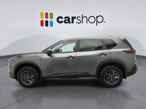Used 2023 Nissan Rogue S AWD/4WD image 2