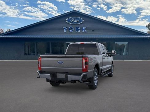 New 2026 Ford F250 Lariat w/ Chrome Package image 8