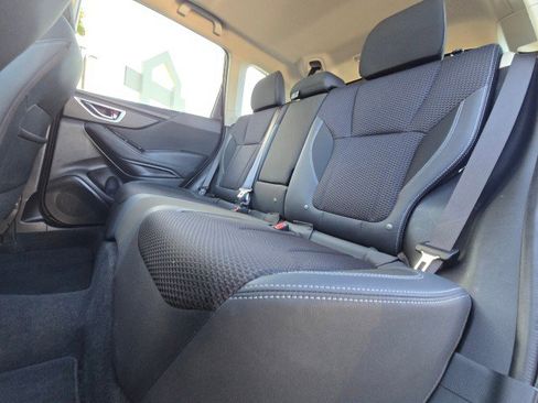 Used 2019 Subaru Forester Premium image 19