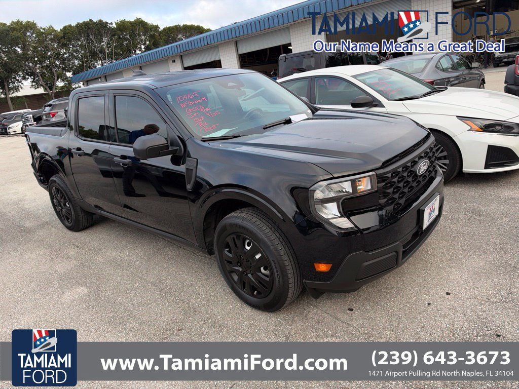 Used 2025 Ford Maverick XL FWD image 1
