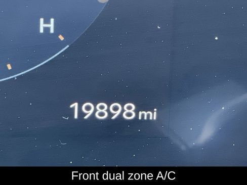 Used 2025 Hyundai Santa Fe Calligraphy AWD/4WD image 15