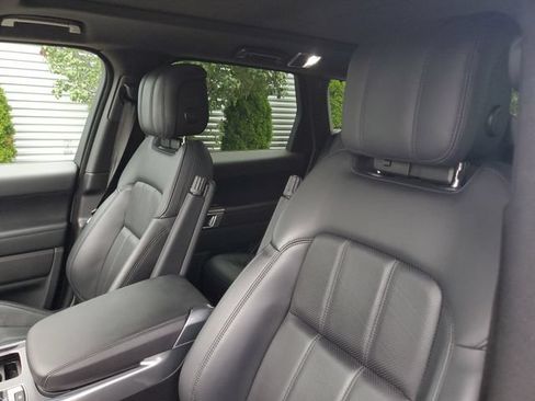 Used 2019 Land Rover Range Rover Sport HSE AWD/4WD image 18