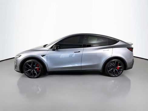 Used 2026 Tesla Model Y Performance AWD/4WD image 2
