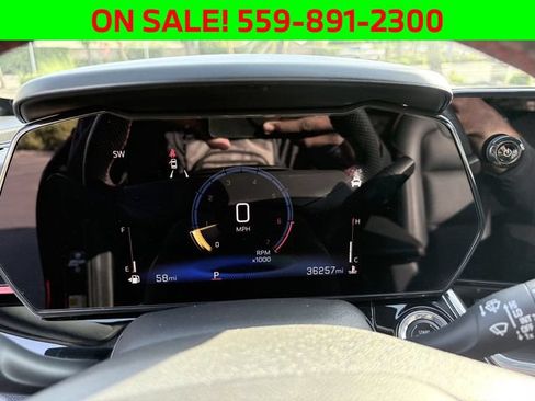 Used 2024 Chevrolet Trax RS FWD image 22