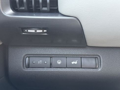 New 2026 Nissan Pathfinder SL AWD/4WD image 21