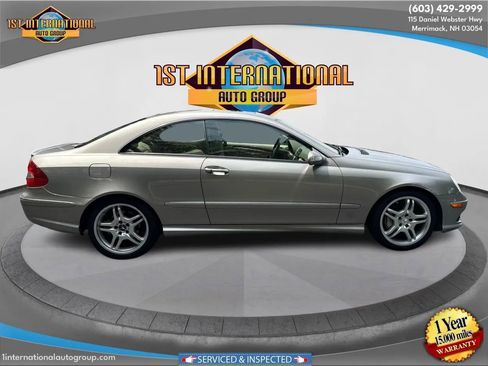 Used 2009 Mercedes-Benz CLK 550 Coupe image 10