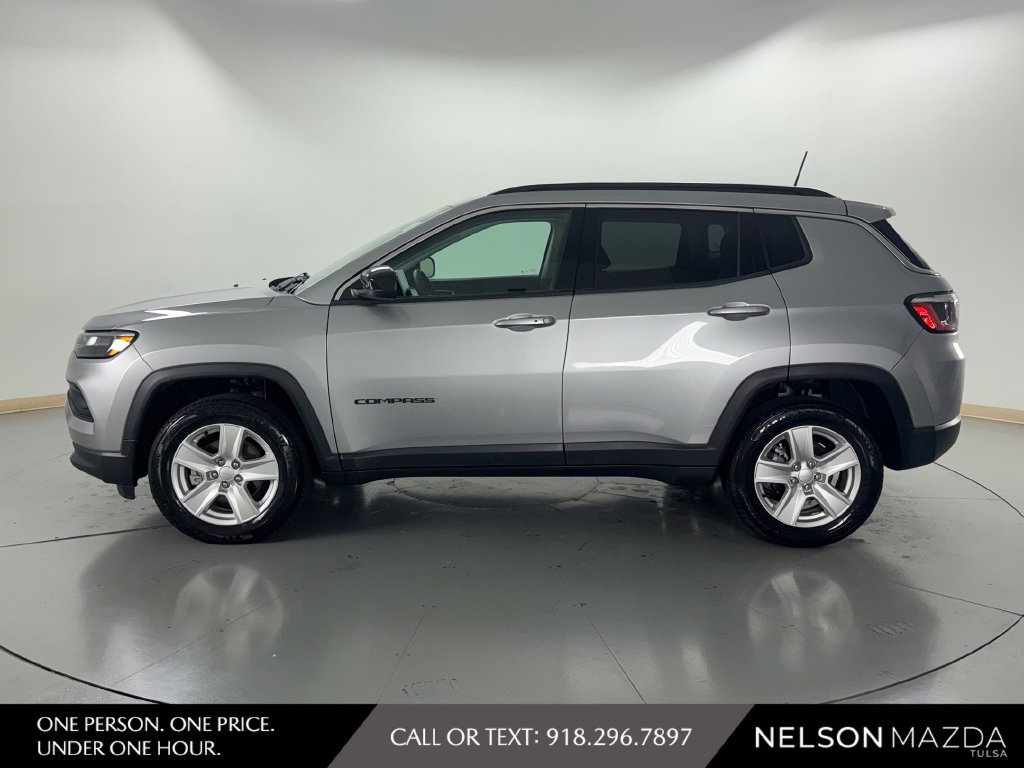 Used 2022 Jeep Compass Latitude AWD/4WD image 9