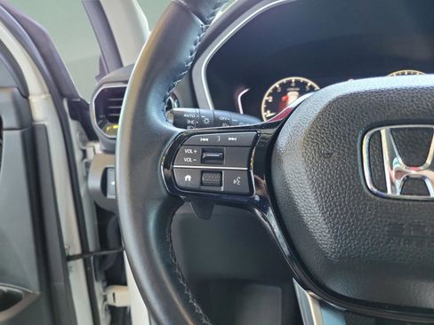 Used 2025 Honda Pilot EX-L image 18