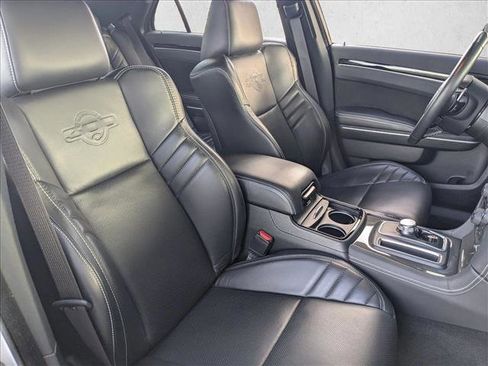 Certified 2023 Chrysler 300 C image 24