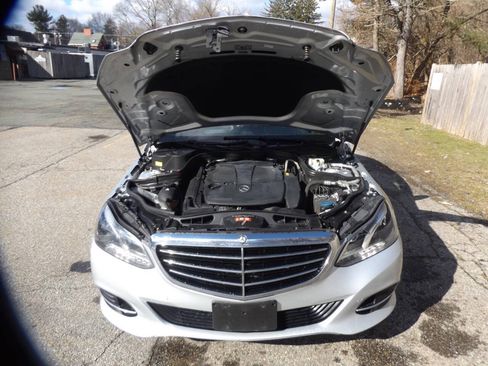 Used 2014 Mercedes-Benz E 350 Sedan image 6