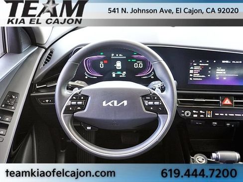Certified 2024 Kia Niro EX FWD image 19