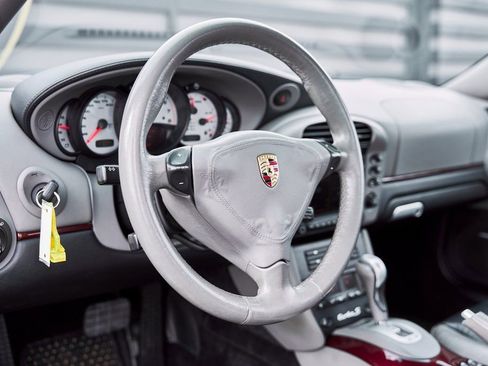 Used 2005 Porsche 911 Turbo image 41