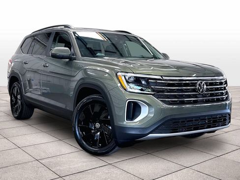 New 2026 Volkswagen Atlas SE AWD/4WD image 2