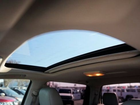 Used 2016 Toyota Tundra Limited w/ Limited Premium Package image 11