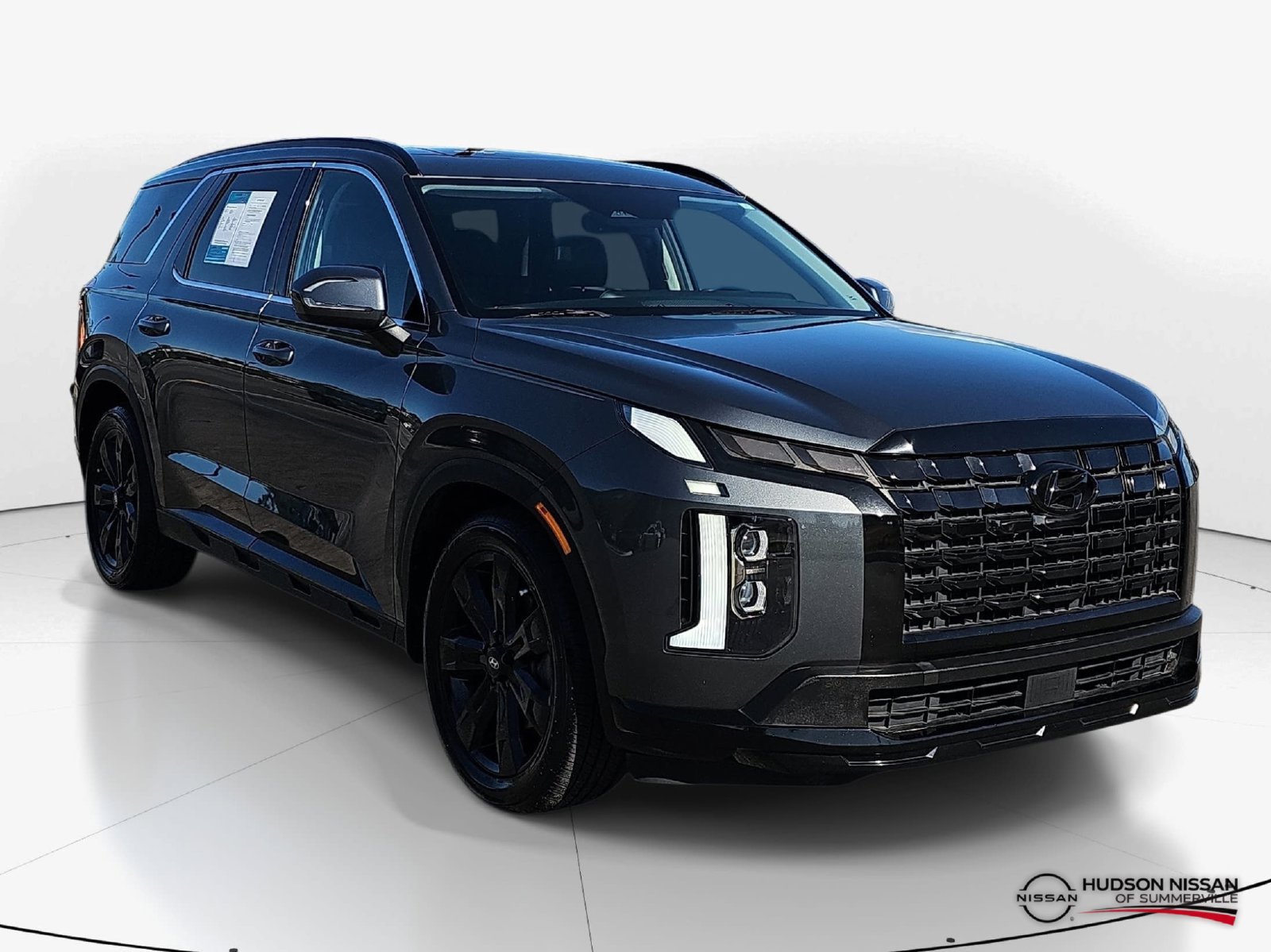 Used 2024 Hyundai Palisade XRT FWD image 2