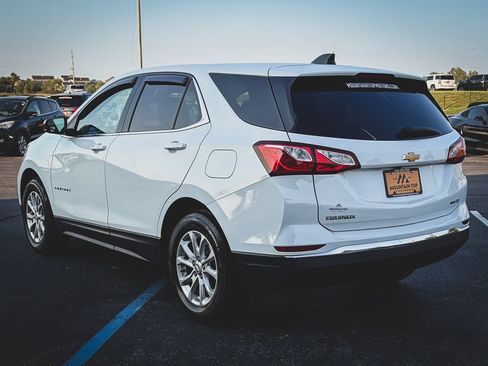 Used 2020 Chevrolet Equinox LT w/ Driver Convenience Package AWD/4WD image 22