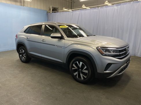 Used 2020 Volkswagen Atlas Cross Sport SE image 7