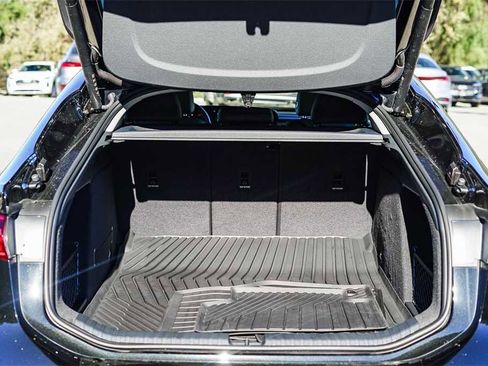 New 2025 Audi A6 e-tron Premium image 27