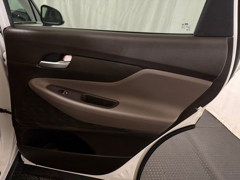 Used 2019 Hyundai Santa Fe SE image 27