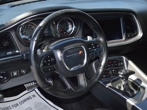 Used 2017 Dodge Challenger R/T Scat Pack image 19