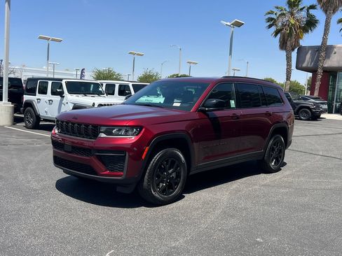 New 2026 Jeep Grand Cherokee L 4WD image 2