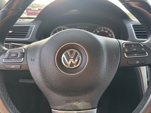 Used 2015 Volkswagen Passat 1.8T SE image 18
