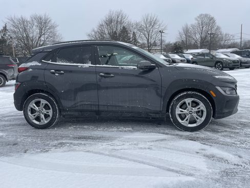 Used 2023 Hyundai Kona SEL w/ Convenience Package image 2