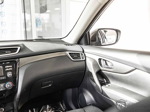 Used 2016 Nissan Rogue S image 33