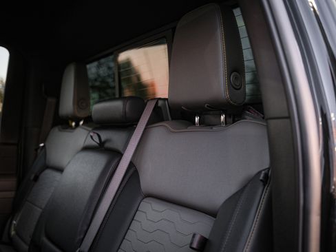 Used 2024 Chevrolet Silverado 2500 ZR2 w/ ZR2 Bison Edition image 31