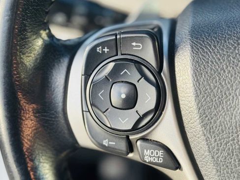 Used 2014 Toyota Camry SE image 22