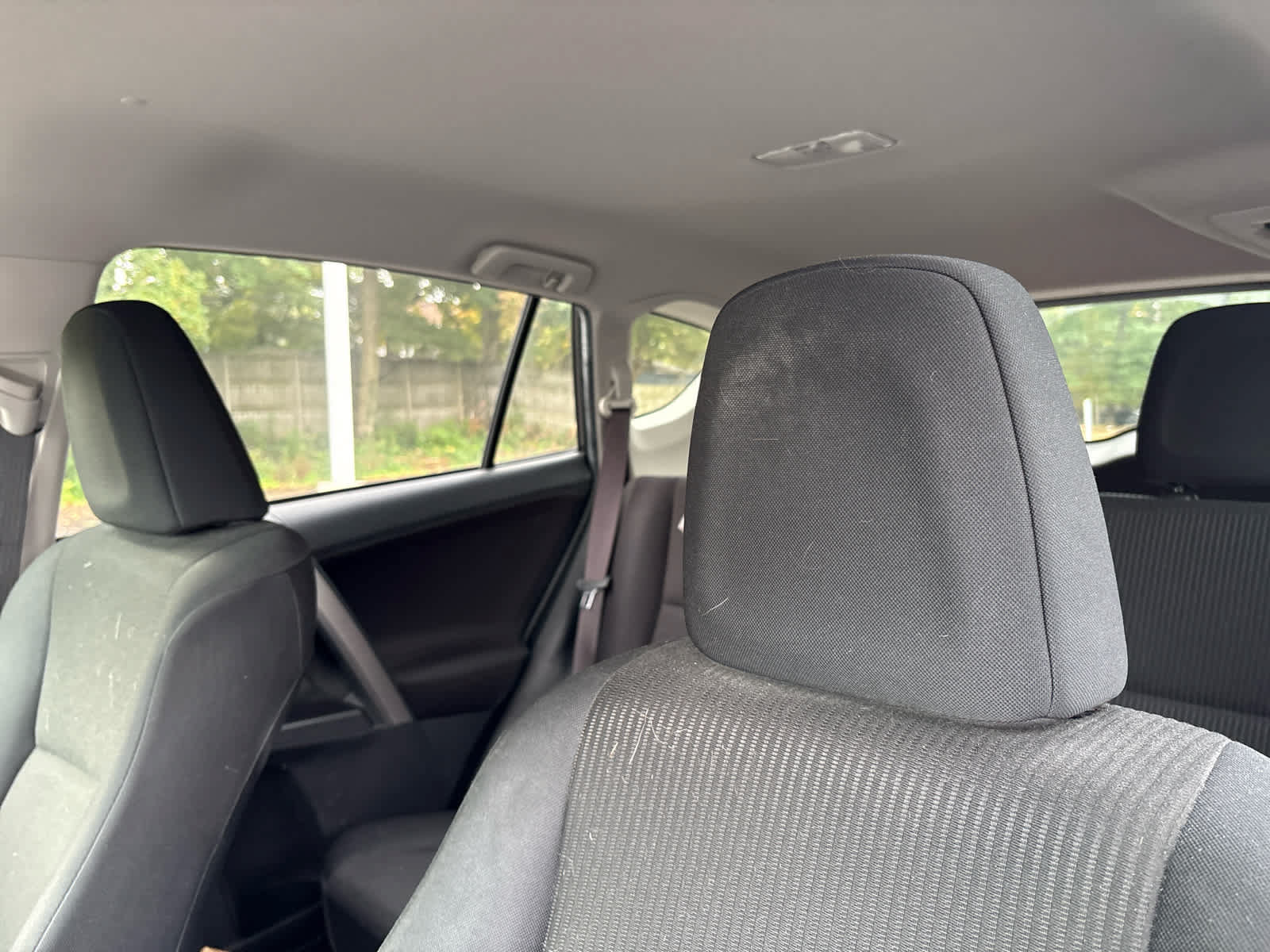 Used 2017 Toyota RAV4 LE AWD/4WD image 7