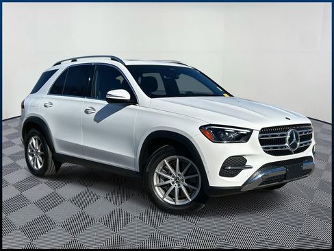 Used 2024 Mercedes-Benz GLE 450e 4MATIC image 1