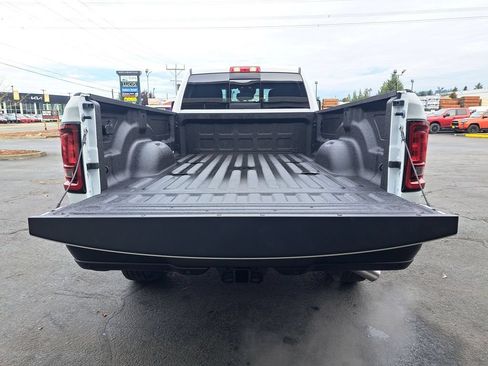 New 2026 RAM 3500 Tradesman AWD/4WD image 28