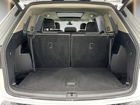 Used 2019 Volkswagen Atlas SE w/ Panoramic Sunroof Package FWD image 11