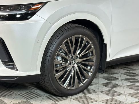 Used 2023 Lexus RX 350 AWD w/ Accessory Package (Z1) image 4