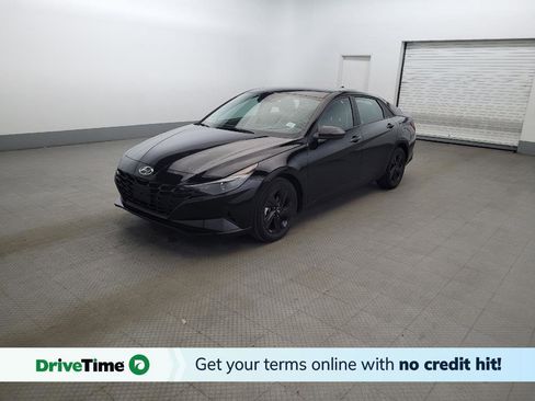 Used 2023 Hyundai Elantra SEL w/ Cargo Package FWD image 1