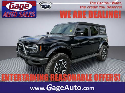 Used 2022 Ford Bronco Outer Banks AWD/4WD image 1