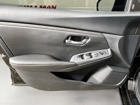 Used 2025 Nissan Sentra SV w/ All-Weather Package FWD image 30