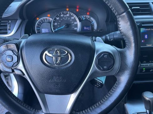 Used 2013 Toyota Camry SE image 19