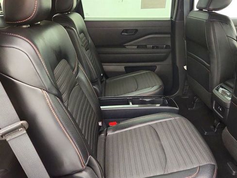 Used 2024 Nissan Pathfinder Rock Creek AWD/4WD image 23