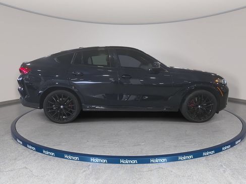 Used 2024 BMW X6 xDrive40i w/ Premium Package AWD/4WD image 5