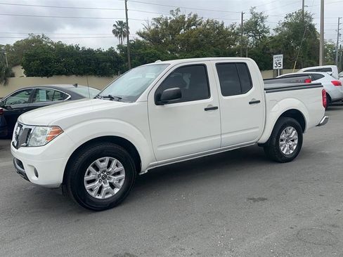 Used 2018 Nissan Frontier SV image 18