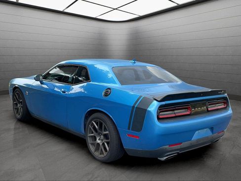 Used 2016 Dodge Challenger R/T Scat Pack image 5