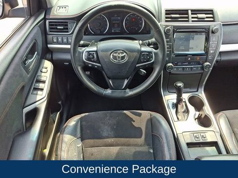 Used 2017 Toyota Camry XLE FWD image 3