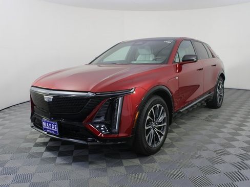 Used 2024 Cadillac Lyriq Sport image 25