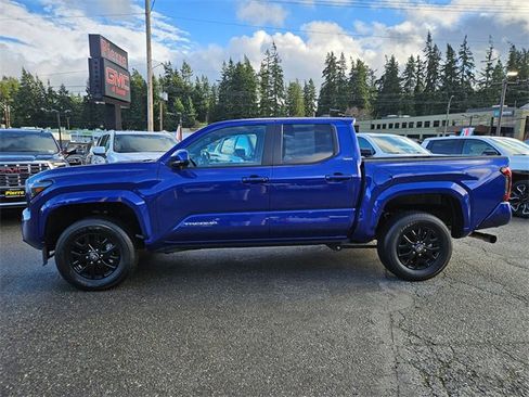 Used 2025 Toyota Tacoma SR5 image 2