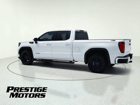 Used 2022 GMC Sierra 1500 Elevation w/ Elevation Premium Package AWD/4WD image 5