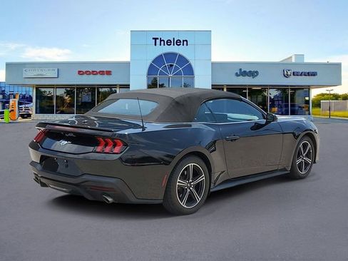 Used 2025 Ford Mustang Premium RWD image 5