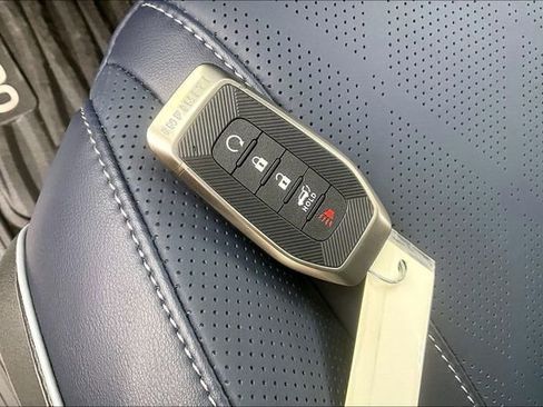 New 2026 INFINITI QX80 4WD image 11