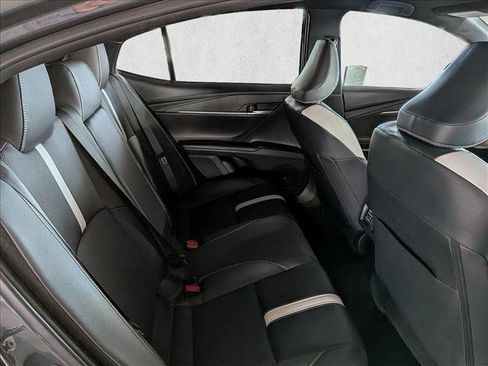 Used 2025 Toyota Camry SE w/ Convenience Package FWD image 19